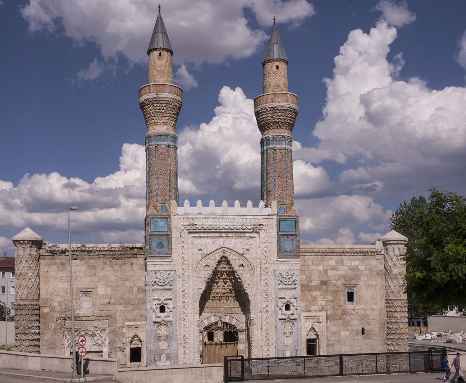 Gök Medrese, Sivas, Türkiye, 1271 AD
